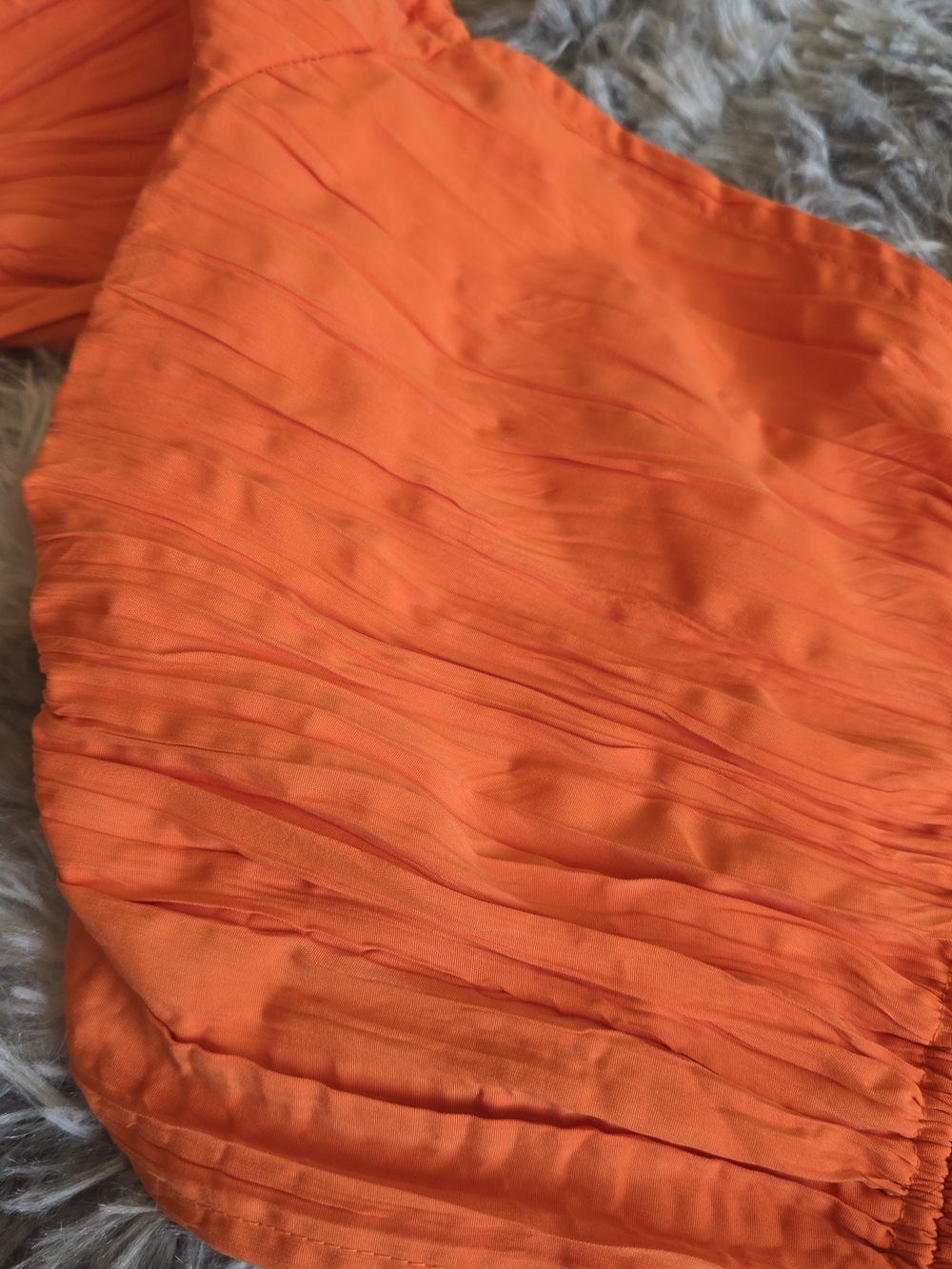 Urban Outfitters Bright Orange Off-Shoulder Ruched Tie-Front Crop Top - Picture 4 of 8